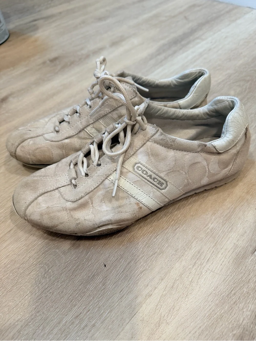 Coach Signature Canvas Sneakers Women's Size 7 Cream Y2K Lace Up Shoes